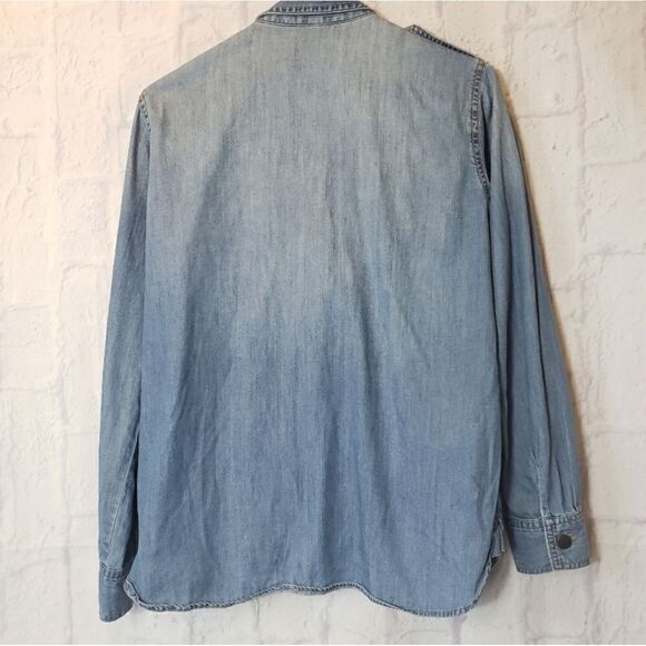 CABI JEANS Button-Down Cotton Chambray Shirt Medium - Picture 7 of 7